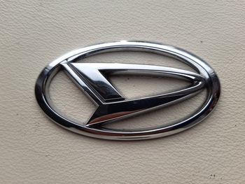 Embleem Daihatsu