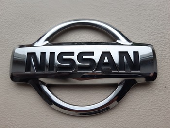 Embleem Nissan Embleem Nissan