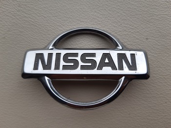 Embleem Nissan