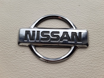 Embleem Nissan