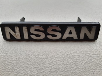 Embleem Nissan
