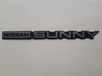 Embleem Nissan